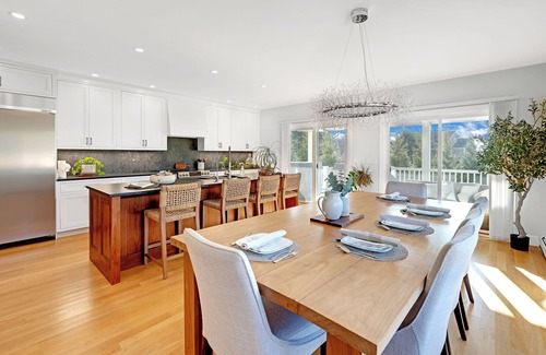 Dartmouth House | Scenic 4BR/3BA Waterfront Getaway with private dock, kayaks & Stunning Views