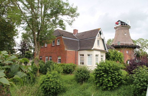 Uttum Apartment | Schöne Ferienwohnung für Eine Person im Müllerhaus Uttum