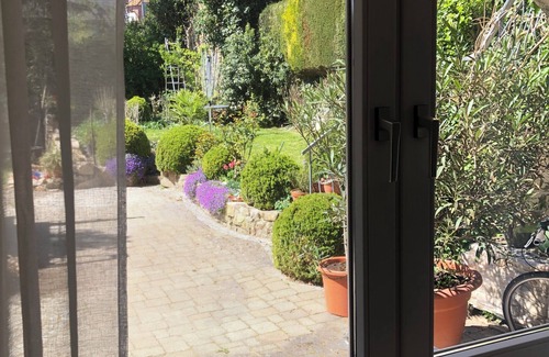 Ihringen Apartment | Schöne, Moderne Ferienwohnung in Ihringen am Kaiserstuhl für 2 Personen