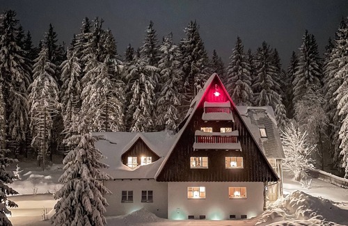 Baerenburg Apartment | Schau ins Land - Berghaus