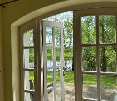 Uebach-Palenberg Apartment | Schloss Rimburg - Steve Mc Queen 4