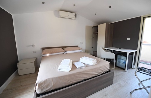 Scilla House | Scilla SeaFront Rooms