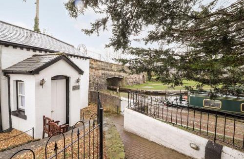 Trevor House | Scotch Hall Cottage