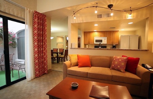 Scottsdale Resort | SCOTTSDALE CAMELBACK RESORT 2 bedroom Fri/Sat weeks