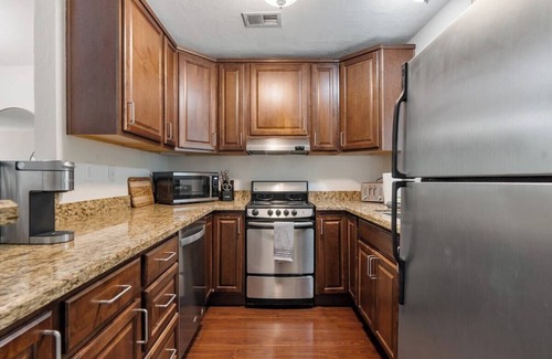 South Scottsdale Condo | Scottsdale Camelback 169 – Walk to Fashion Square & Old Town!