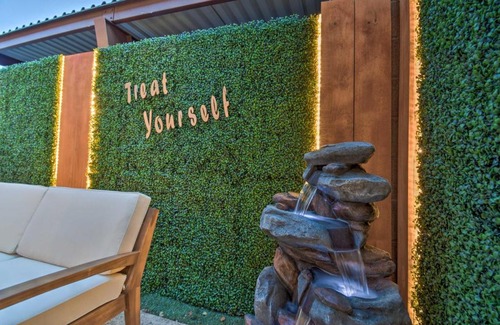 Casa Granada East Townhouses House | Scottsdale Gem Pool Access, Walk to Old Town