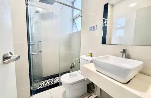 Bandar Puchong Jaya Apartment | SD 1-10Pax Puchong Sky Pod Residence IOI Mall WiFi