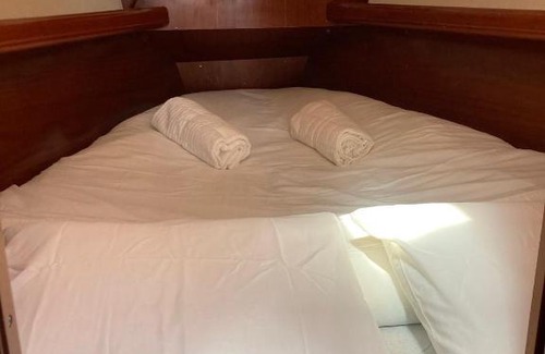 Belem Boat Rental | Sea Bloom - Sleep & Sail in Tejo