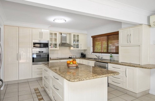 St Huberts Island House | Sea Breeze Escape, TOP NOTCH