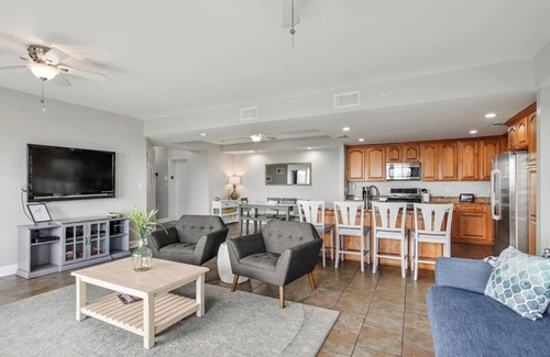 Tybee Island Condo | Sea Forever/Luxury Beachfront/Huge Condo