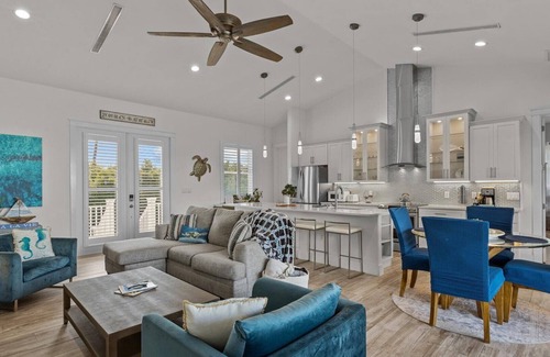 Cedar Key House | Sea La Vie on the Gulf with Amazing Sunrises