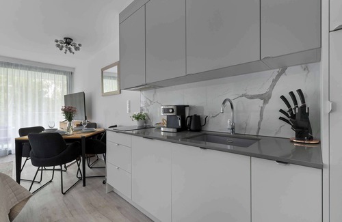 Uniescie Apartment | Sea&Lake Mielno | Unique Studio for a Family Holiday by the Sea | Balcony & Park