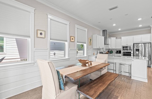 Santa Rosa Beach House | Sea Mist in Prominence, Golf Cart, Bikes, Pools, Walk to Big Chill!