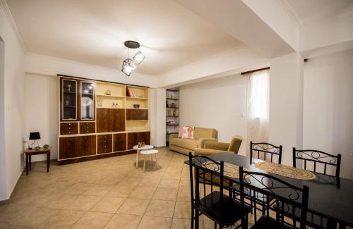 Trapeza Apartment | Sea & Mountain Horizon by Myrto