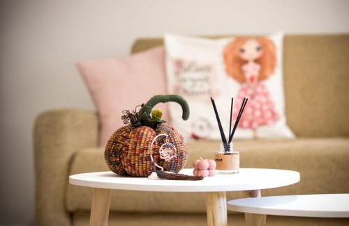 Trapeza Apartment | Sea & Mountain Horizon by Myrto