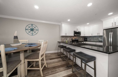 Redington Shores Apartment | Sea Oats Condo #302 Direct Gulf with Heated Pool