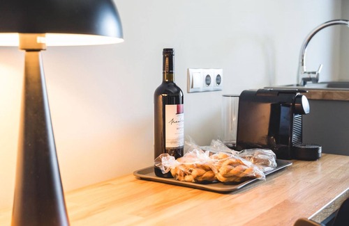 Episkopos House | Sea & Pool View Suite