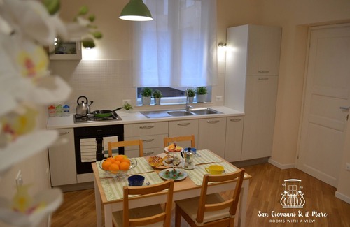 Marsala Apartment | Sea View Apartment in the Center of Marsala- Sea View- free WIFI- FreeParking