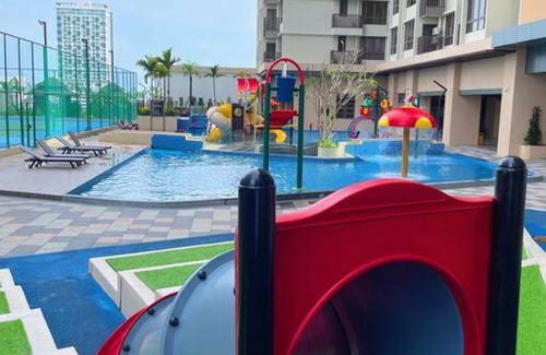 Malacca City Apartment | Sea View BaliResidenc 4-6Pax Video game 5minJonker B1207