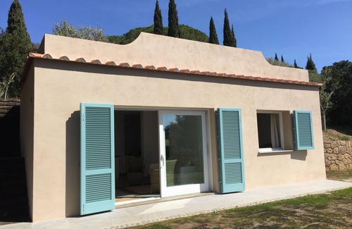Capoliveri House | Sea-view cottage a stone's throw from the beach near Capoliveri