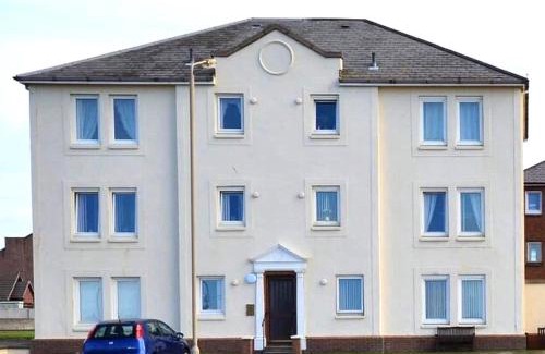 Ardrossan Apartment | Sea View