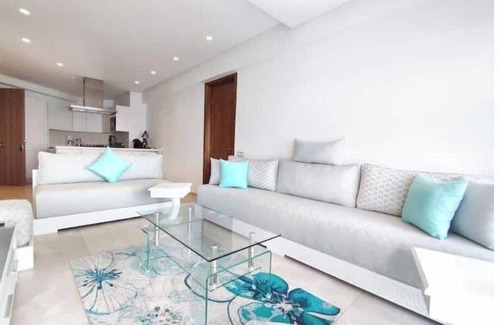 SOUR JDID Apartment | Sea View - Hassan II Mosque - By CasaPropreties