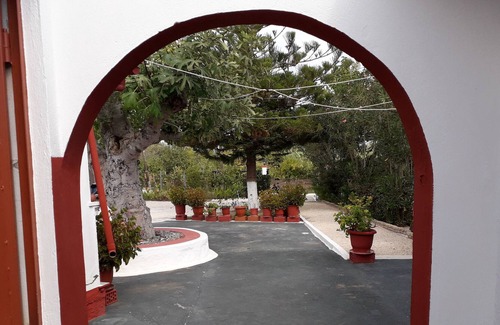 Molos House | Sea view house in a splendid garden in Corfu