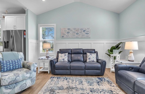 Tranquil Harbour House | Sea You Out There: Coastal Rental Close to the Beach and Local Businesses