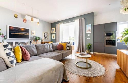 Il-Balluta Apartment | Seabreeze Retreat with terrace - St Julians