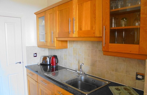 Eastbourne City Centre Apartment | Seabreeze, Seafront Location, location, location!