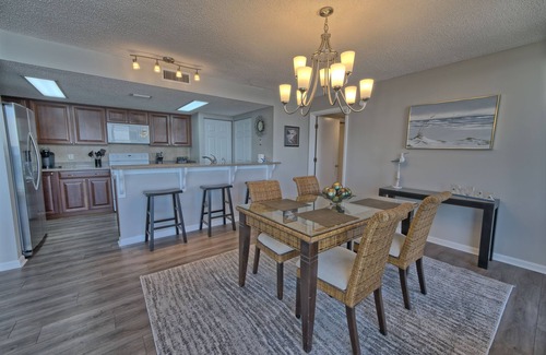 West Panama City Beach Condo | Seachase W404 2 Bed 2 Bath Pet Friendly Beach Chair Service for 4 included
