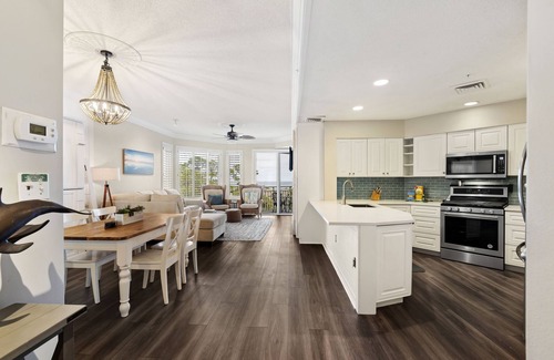 North Forest Beach Condo | SeaCrest ~N Forest Beach Coligny OCEANVIEW~HUGE 1 bedroom sleeps 6, POOL!
