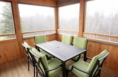 Hunts Point House | Seacrest Tower Vacation Home - Ocean Views, Walk to the Beach!