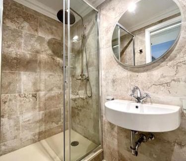 Il-Balluta House | Seafront Beach House in St.Julians