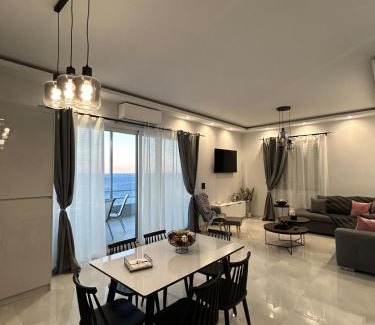 Archanes-Asterousia Apartment | Seafront house with private beach in South Crete