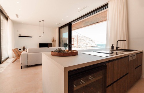 Mochlos Villa | Seafront Villa - 50m from the beach