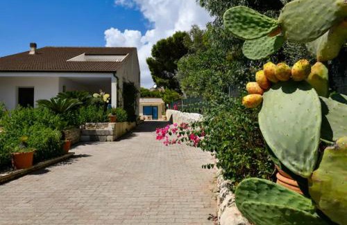 Marina di Modica Villa | Seafront Villa "Mare in casa"