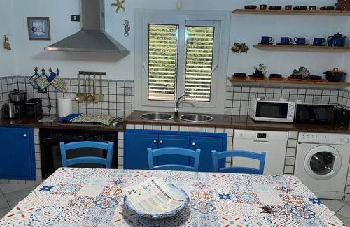 Syracuse Villa | Seafront villa with stunning views, private access to the sea, pool, WI Fi