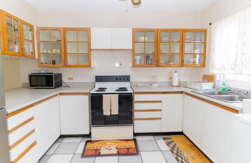 Montego Bay Apartment | Seaport Paradise
