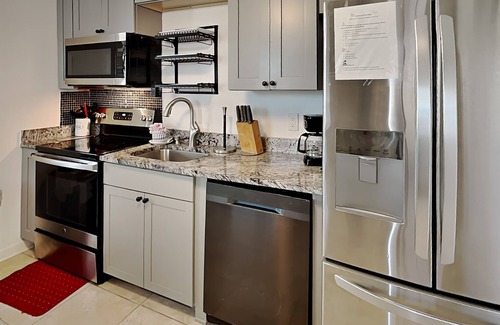 Riviera Beach House | Seashell Cottage | Dog-Friendly + Near Area Fun!