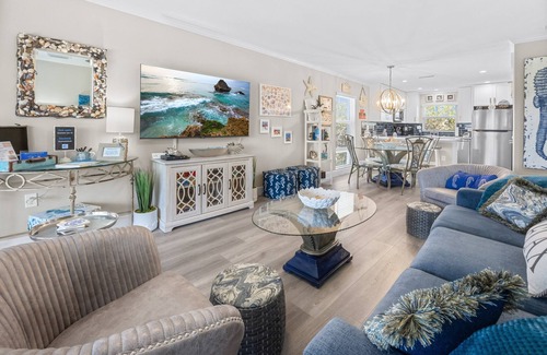 Sanibel Condo | SeaShells Unit 43 – Bright & Cheerful 2BR/2BA with Easy Beach Access