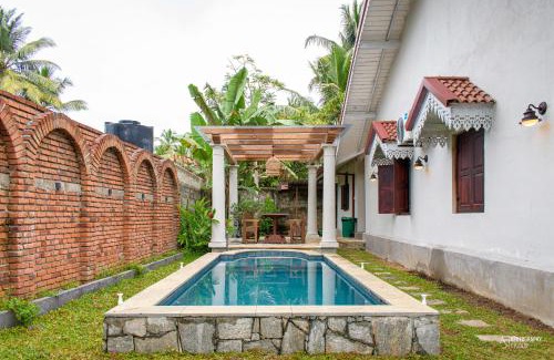 Balapitiya Villa | Seaside 3BR AC Villa with Private Pool