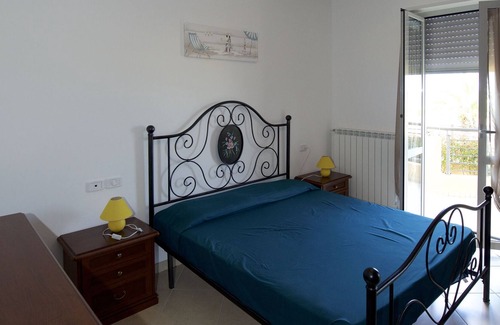 Roseto degli Abruzzi Apartment | Seaside Apartment 8 | Rose garden