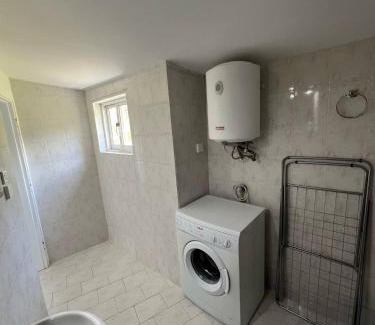 Tsonia Apartment | Seaside Apartment in Tsonia