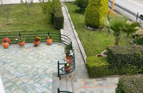 Nea Anchialos Apartment | Seaside apartment with private garden