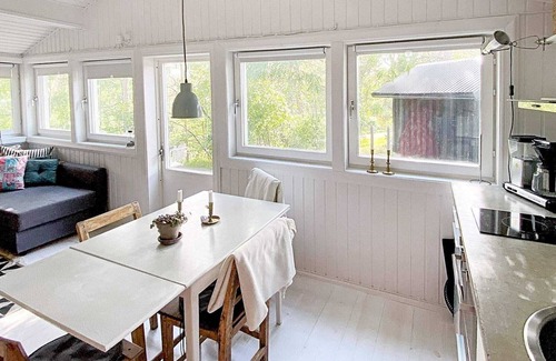 Monsteras House | Seaside Charm on Okno Island-By Traum