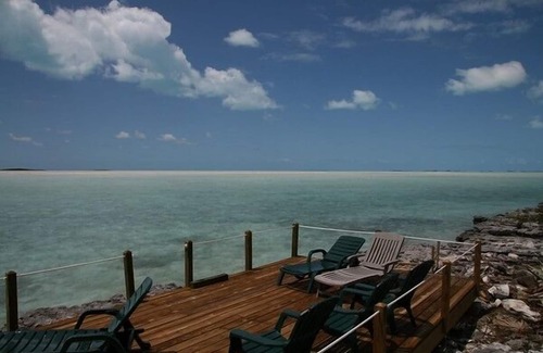 George Town House | Seaside Cottage Seabiscuit – Bonefish Flats w/Ocean Views, Family-Friendly!