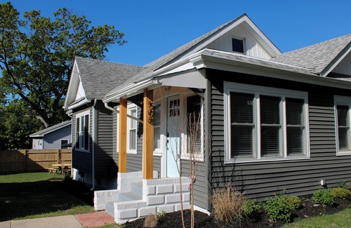 Somers Point Cottage | Seaside Cottage - Sleeps 6 - Minutes from beach