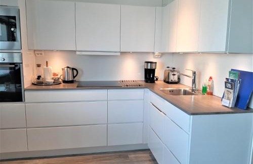 Kallio Apartment | Seaside Downtown Apartment with private parking