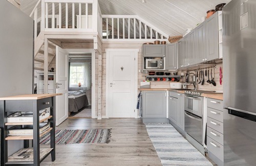 Axmar Ski Chalet | Seaside holiday home in Axmar north of Gävle | SE20003
